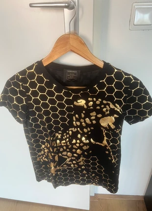 Versace Tshirt, merk: Versace, staat: Heel goed, maat: XS / 34 / 6, € 19,00, € 20,65 inclusief Kopersbescherming