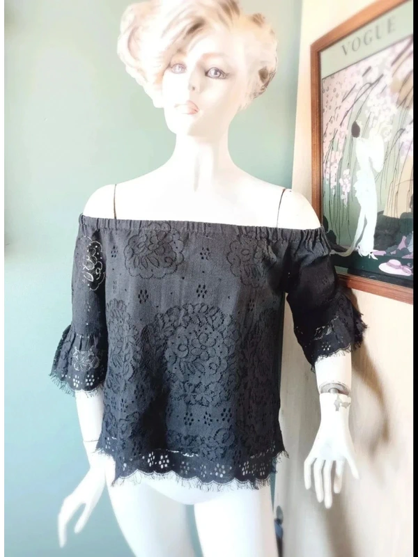 Haut dentelle noir 38 - photo numéro 7