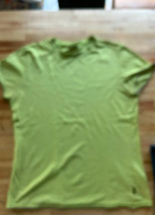 Green kenzo t shirt size M, merk: Kenzo, staat: Heel goed, maat: M / 38 / 10, € 10,00, € 11,20 inclusief Kopersbescherming