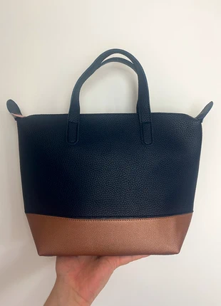 Sac à main Femme Bleu Marine, marque: Boutique Parisienne, état: Neuf sans étiquette, 10,00 €, 11,20 € Protection acheteurs incluse