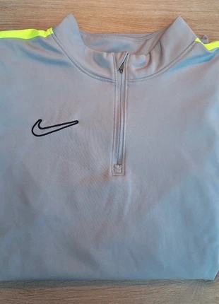 Survêtement de sport Nike | Logo brodé | Taille S, marke: Nike, zustand: Neu, größe: S, 15,00 €, 16,45 € inklusive Vinted-Käuferschutz