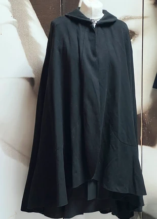 Cape Vintage en laine noir, merk: Vintage, staat: Heel goed, maat: Universele maat, € 49,00, € 52,15 inclusief Kopersbescherming