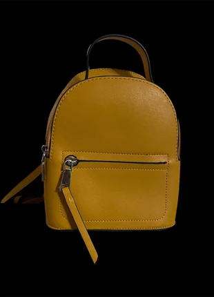 Mustard Yellow Mini Backpack / Rugats / Sac à Dos / Mochila / Zaino / Rucksack, merk: Trendy, staat: Nieuw zonder prijskaartje, € 2,00, € 2,80 inclusief Kopersbescherming