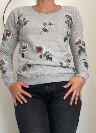 Sweat gris à fleurs, brand: Cotton Club, condition: Good, size: L / 40 / 12, €5.00, €5.95 includes Buyer Protection
