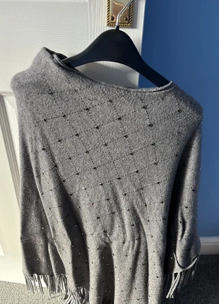 Grey sparkly shawl, condition: Satisfactory, size: One size, £2.08, £2.88 includes Buyer Protection