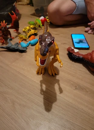 Dinosaure, estado: Muy bueno, tamaño: 4 años / 104 cm, 10,00 €, 11,20 € Protección al comprador incluida