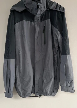 Parka taille XXL marque Karrimor de couleur Gris et noir., marque: Karrimor, état: Très bon état, taille: XXL, 10,00 €, 11,20 € Protection acheteurs incluse
