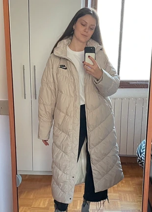 Nike Long Oversized Down Puffer Jacket in Cream White color, marke: Nike, zustand: Neu, mit Etikett, größe: L / 40 / 12, 95,00 €, 100,45 € inklusive Vinted-Käuferschutz