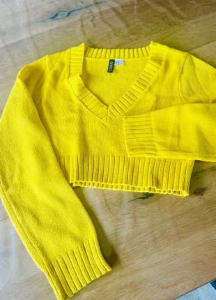 Pull court col V jaune moutarde H&M taille XS, marque: H&M, état: Très bon état, taille: XS / 34 / 6, 4,00 €, 4,90 € Protection acheteurs incluse