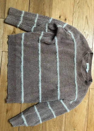 Pull un peu abîmé molly bracken, marque: Molly Bracken, état: Satisfaisant, taille: S / 36 / 8, 1,50 €, 2,28 € Protection acheteurs incluse