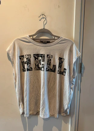 55DSL oversized t-shirt with floral Hello text print size XS, marque: 55DSL, état: Très bon état, taille: XS / 34 / 6, 12,00 €, 13,30 € Protection acheteurs incluse