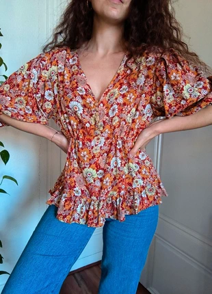 Blouse neuve avec étiquette manches ballons à motifs fleuris, brand: Magnifique, condition: Very good, size: L / 40 / 12, €25.00, €26.95 includes Buyer Protection