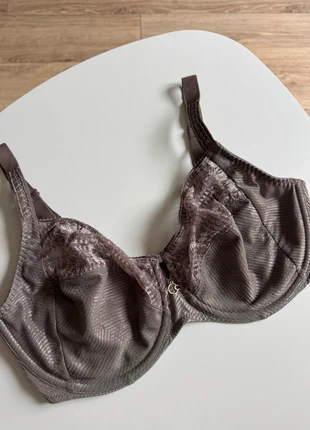 Soutien gorge 95E, marque: Chantelle, état: Bon état, taille: 95E, 7,00 €, 8,05 € Protection acheteurs incluse