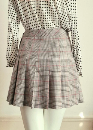 Mini Jupe courte plissée preppy a carreaux 36 neuve etiquette, marque: H&M, état: Neuf avec étiquette, taille: S / 36 / 8, 10,00 €, 11,20 € Protection acheteurs incluse