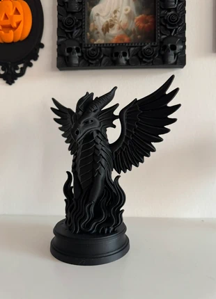 Gothic dragon figure, brand: Eternal Scream, condizioni: Nuovo senza cartellino, €18.00, €19.60 include la Protezione acquisti Pro