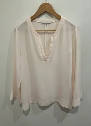 Magnifique blouse Gérard Darel taille 40, merk: Gerard Darel, staat: Heel goed, maat: L / 40 / 12, € 28,00, € 30,10 inclusief Kopersbescherming