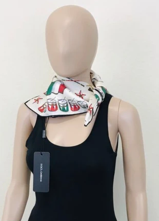 Sjaaltje van Dolce&Gabbana nieuw!, merk: Dolce & Gabbana, staat: Nieuw met prijskaartje, € 70,00, € 74,20 inclusief Kopersbescherming