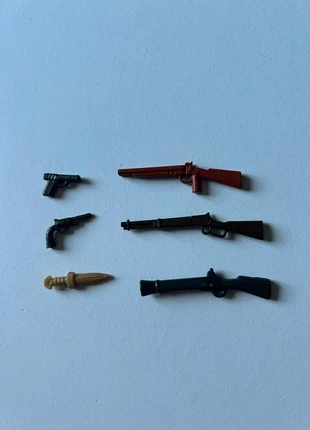 Playmobil lot d’armes fusils pistolets poignard, marke: Playmobil, zustand: Sehr gut, größe: Bis zu 1 Monat / 50, 2,50 €, 3,33 € inklusive Vinted-Käuferschutz