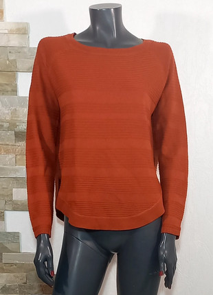 Joli pull léger couleur brique Only, marque: ONLY, état: Très bon état, taille: S / 36 / 8, 6,00 €, 7,00 € Protection acheteurs (Pro) incluse