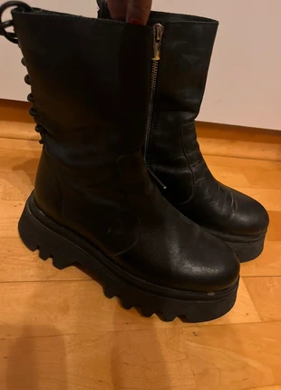 Bottines semelles épaisses, marque: Zara, état: Bon état, taille: 37, 25,00 €, 26,95 € Protection acheteurs incluse