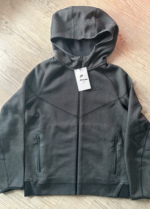 Veste Nike tech neuve taille 12/13 ans, marca: Nike, estado: Novo com etiquetas, tamanho: 12 anos / 152 cm, €55.00, €58.45 inclui Proteção do Comprador