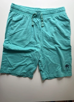 Blauwe korte broek, merk: Primark, staat: Nieuw zonder prijskaartje, maat: 14 jaar / 164 cm, € 1,00, € 1,75 inclusief Kopersbescherming