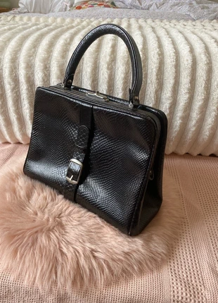 Sac à main ancien cuir noir, merk: Vintage Chic, staat: Heel goed, € 14,00, € 15,40 inclusief Kopersbescherming
