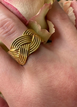 Bague dorée torsadée en acier inoxydable, condizioni: Nuovo con cartellino, taglia: Regolabile, €12.00, €13.30 include la Protezione acquisti