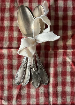 Antique French set of 4 spoons with a wonderful Louis XV decoration, estado: Muito bom, €80.00, €84.70 inclui Proteção do Comprador