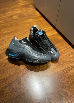 zapatillas Air Max 95 Corteiz- Gridiron, marca: Corteiz, estado: Nuevo sin etiquetas, tamaño: 42, 90,00 €, 95,20 € Protección al comprador incluida
