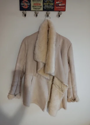 Elegant Beige Winter Coat Chic Size M, marca: Vintage Dressing, estado: Muito bom, tamanho: M / 38 / 10, €30.00, €32.20 inclui Proteção do Comprador
