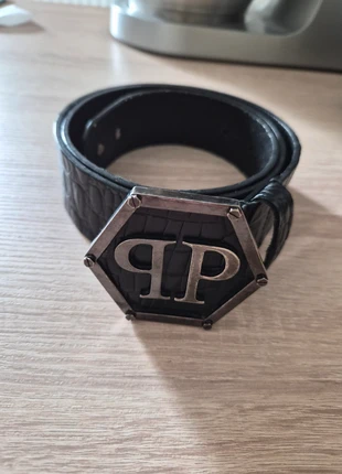 Ceinture noire Philipp Plein taille 90, marca: Philipp Plein, estado: Muito bom, tamanho: 90 cm, €65.00, €68.95 inclui Proteção do Comprador