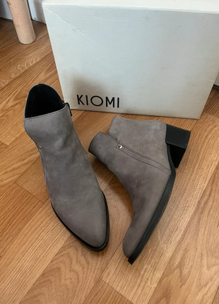 Bottines Kiomi, marque: Kiomi, état: Très bon état, taille: 39, 25,00 €, 26,95 € Protection acheteurs incluse