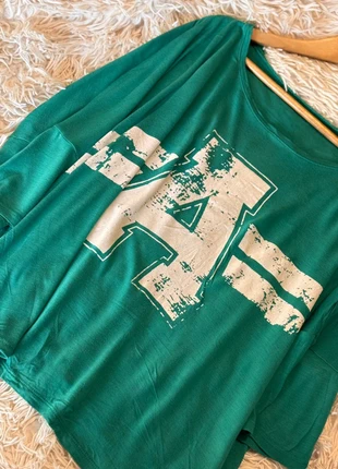 T-shirt Vert Oversize à Imprimé – Style Urbain Vintage, marque: Vintage, état: Très bon état, taille: M / 38 / 10, 4,00 €, 4,90 € Protection acheteurs incluse