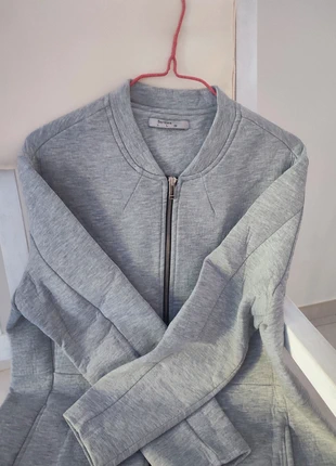 🖤 Black Friday - 28/11 Giacca lunga Bershka – Taglia L – Stile minimal chic, brand: Bershka, condizioni: Ottime, taglia: L / IT 44 / EU 40, €5.00, €5.95 include la Protezione acquisti