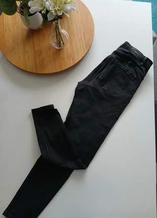 Jean noir, marque: Stradivarius, état: Bon état, taille: M / 38 / 10, 2,70 €, 3,54 € Protection acheteurs incluse