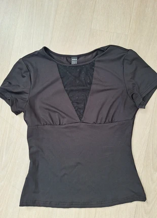 Tee-shirt, merk: Shein, staat: Goed, maat: XS / 34 / 6, € 1,00, € 1,75 inclusief Kopersbescherming