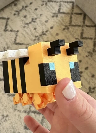 Abeille minecraft, marke: Fait Main, zustand: Gut, größe: 9-12 Monate / 74, 4,00 €, 4,90 € inklusive Vinted-Käuferschutz