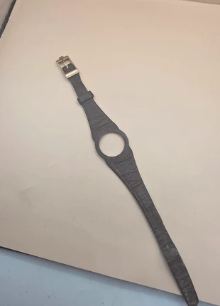 Omega cosmic ladies bracelet with buckle(parts or repair), merk: Omega, staat: Goed, maat: 30–38 mm, € 40,00, € 42,70 inclusief Kopersbescherming