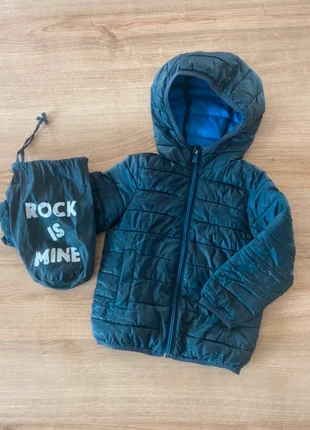 Doudoune imperméable légère et pliable avec pochette orchestra bleu marine 2 ans, marca: Orchestra, estado: Muy bueno, tamaño: 24-36 meses / 92 cm, 5,00 €, 5,95 € Protección al comprador incluida