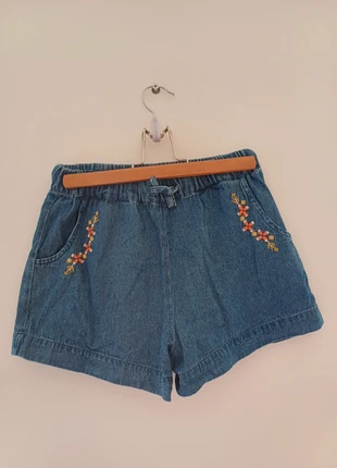 Short en jean avec poches et broderies 100% coton, brand: Monoprix Teens, condition: Very good, size: 10 years / 140 cm, €8.00, €9.10 includes Buyer Protection