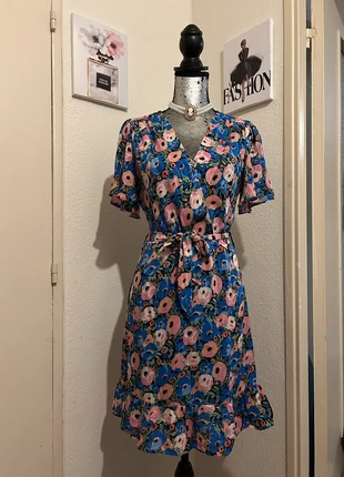 Robe fleurs chic, brand: Vintage Dressing, condition: Very good, size: M / 38 / 10, €8.50, €9.63 includes Buyer Protection Pro