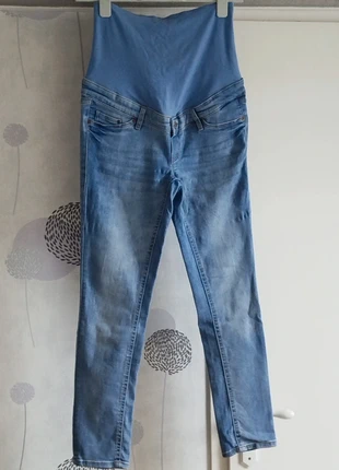 Jean de grossesse skinny mama H&M taille 40, merk: H&M, staat: Heel goed, maat: L / 40 / 12, € 5,00, € 5,95 inclusief Kopersbescherming