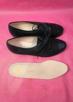 Christian Dietz uk: 7- eu 40.5 - 25,9cm           (10/5/x/46), merk: Christian Dietz, staat: Nieuw zonder prijskaartje, maat: 40.5, € 29,00, € 31,15 inclusief Kopersbescherming