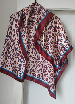 Magnifique foulard neuf, marque: Boutique indépendante, état: Neuf sans étiquette, 4,68 €, 5,61 € Protection acheteurs incluse