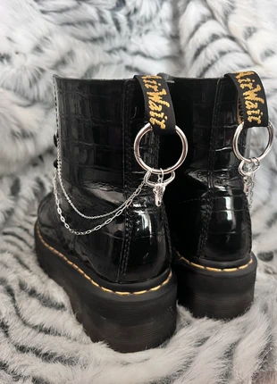 Accessoire bijou chaînes uniques et alternatif pour chaussures Dr Martens, marca: Accessoire, estado: Novo com etiquetas, €16.00, €17.50 inclui Proteção do Comprador