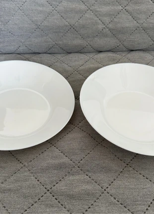 2 assiettes, marque: autre, état: Très bon état, 4,99 €, 5,94 € Protection acheteurs incluse