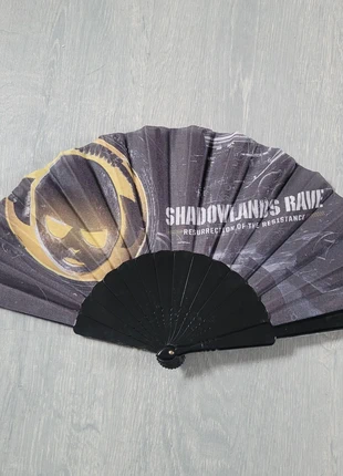 Shadowlands Rave waaier, merk: Hardcore, staat: Heel goed, € 15,00, € 16,45 inclusief Kopersbescherming