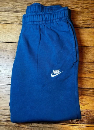 jogging / survêtement nike bleu, merk: Nike, staat: Heel goed, maat: S, € 20,00, € 21,70 inclusief Kopersbescherming