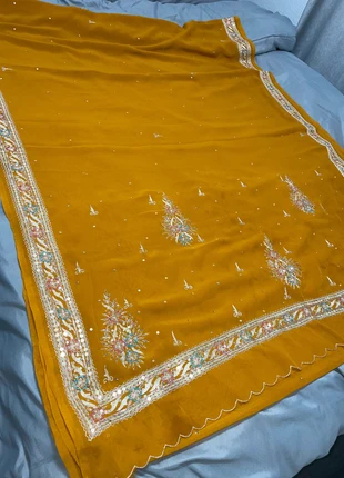 Saree jaune moutarde sequins, brand: saree, condizioni: Ottime, taglia: Taglia unica, €20.00, €21.70 include la Protezione acquisti